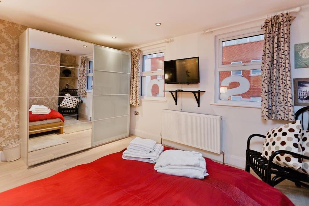 לונדון Whole House In Central Camden Town מראה חיצוני תמונה
